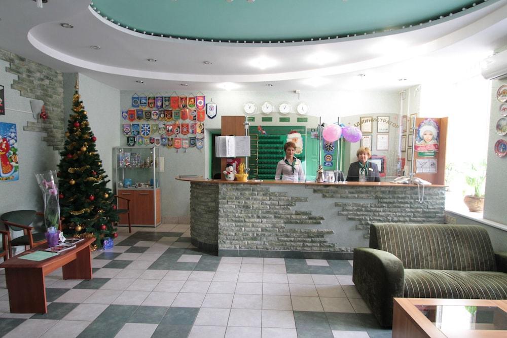 40 Let Pobedy Hotel Minsk Eksteriør billede