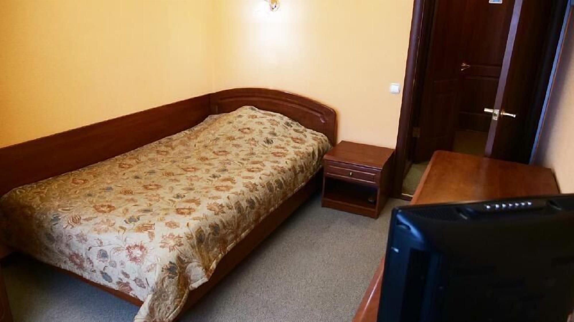 40 Let Pobedy Hotel Minsk Eksteriør billede