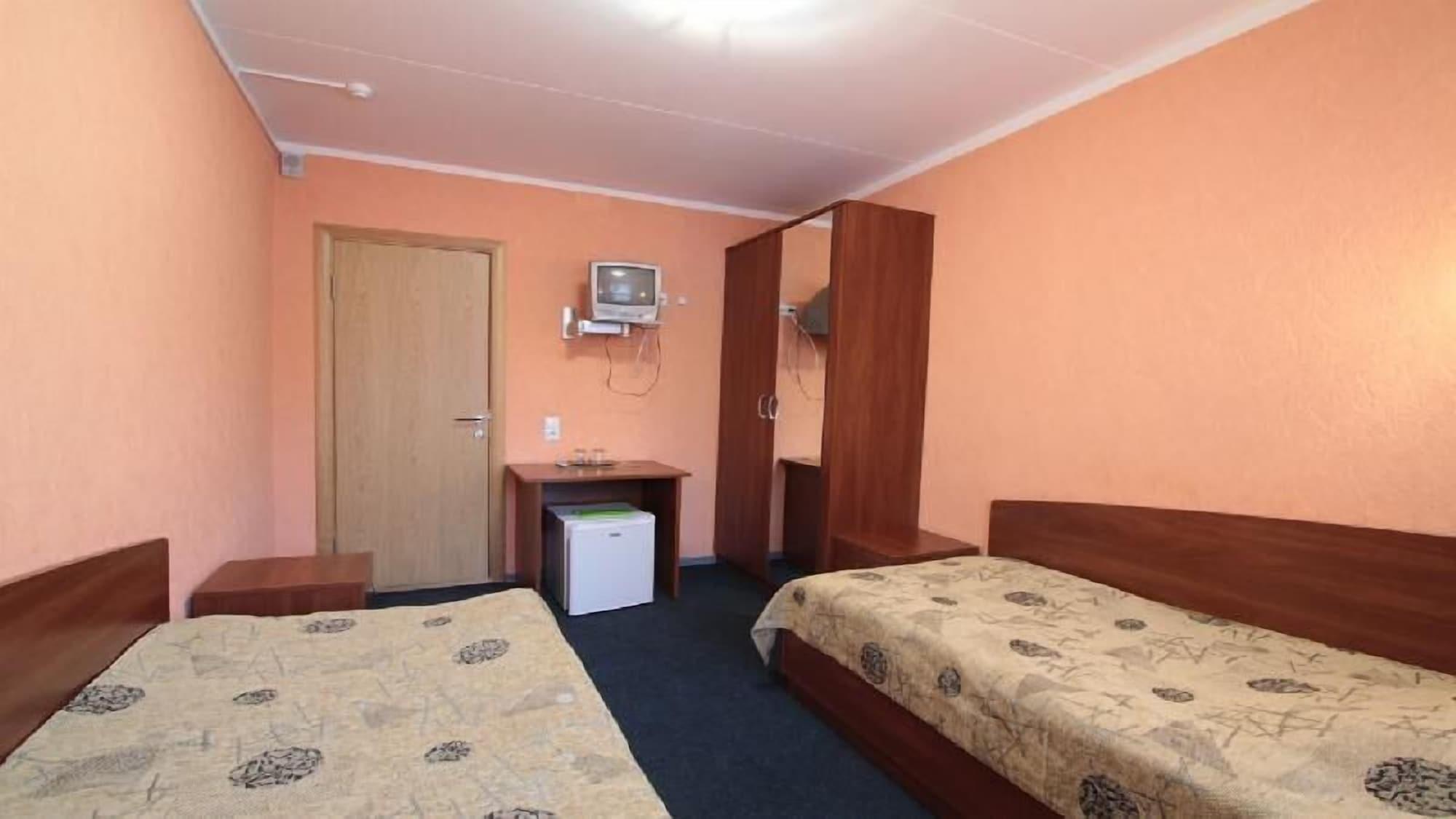 40 Let Pobedy Hotel Minsk Eksteriør billede