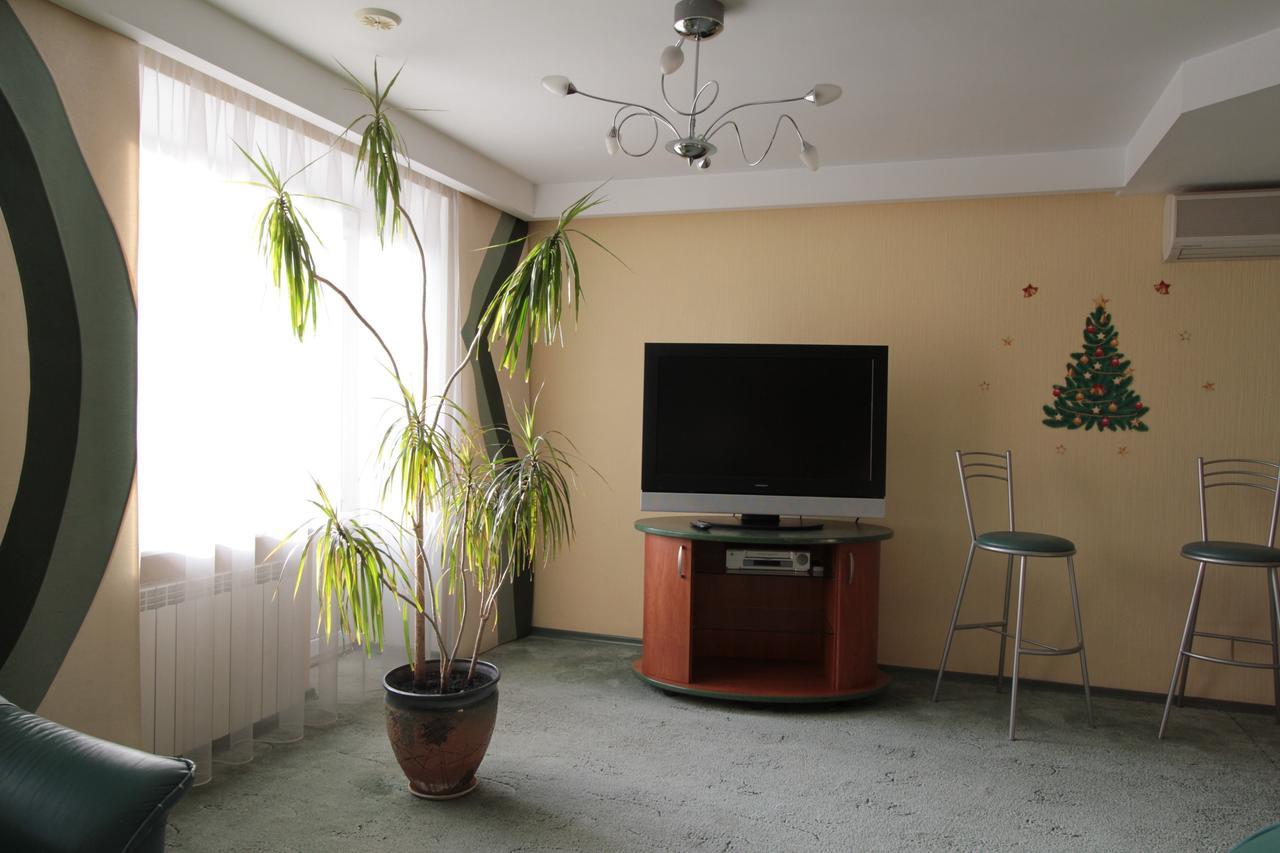 40 Let Pobedy Hotel Minsk Eksteriør billede