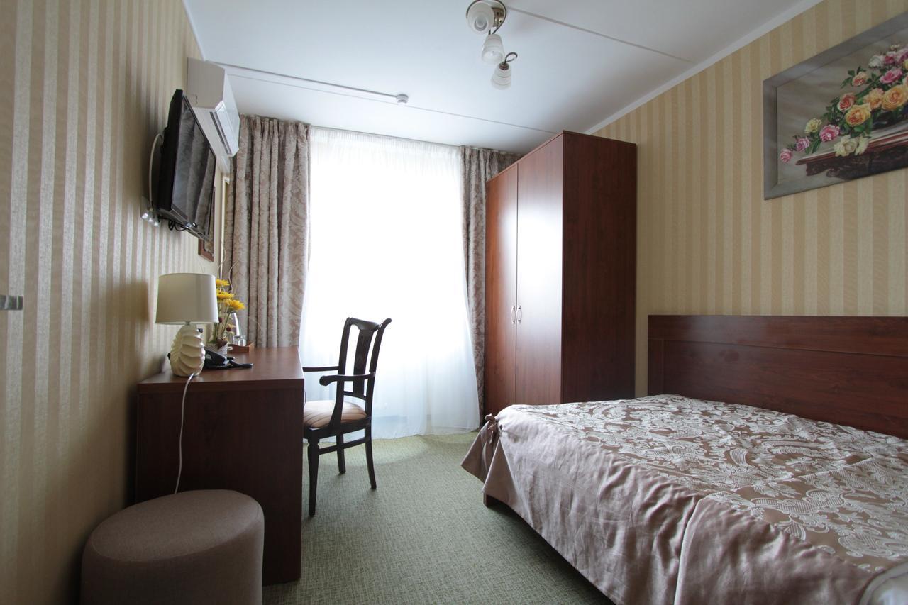 40 Let Pobedy Hotel Minsk Eksteriør billede