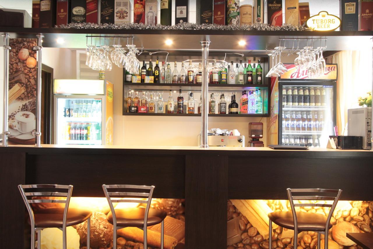 40 Let Pobedy Hotel Minsk Eksteriør billede
