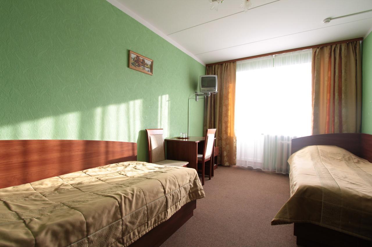 40 Let Pobedy Hotel Minsk Eksteriør billede