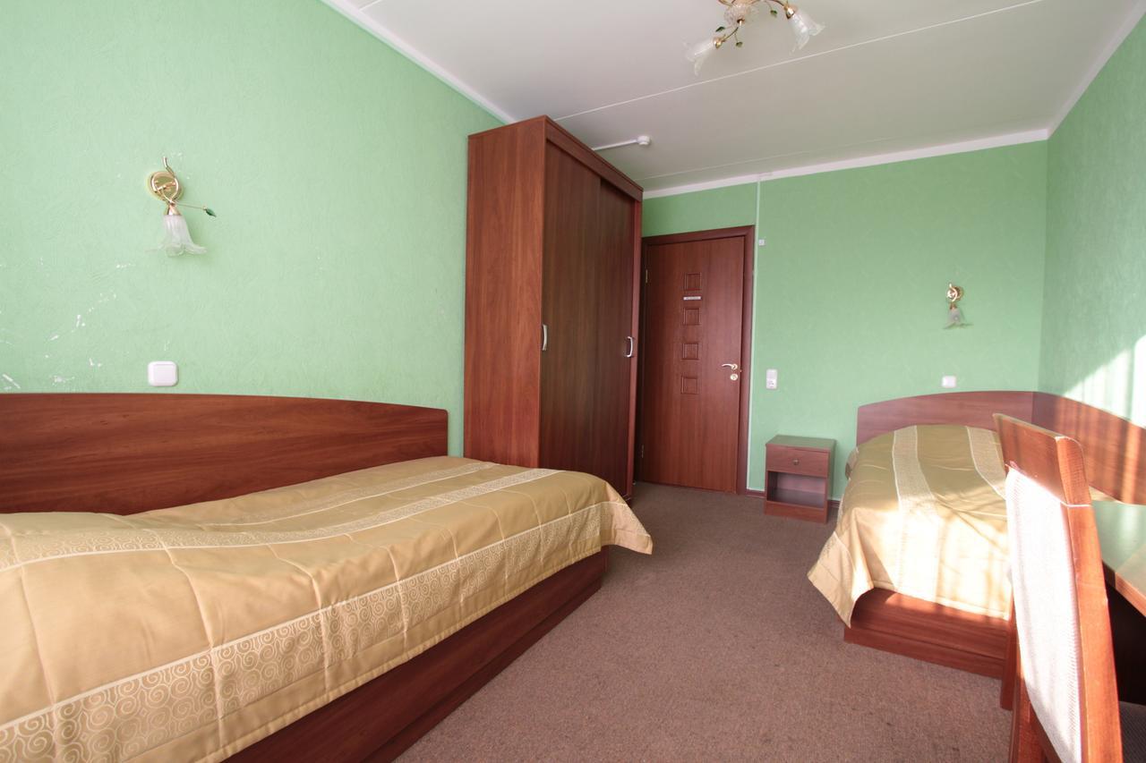40 Let Pobedy Hotel Minsk Eksteriør billede